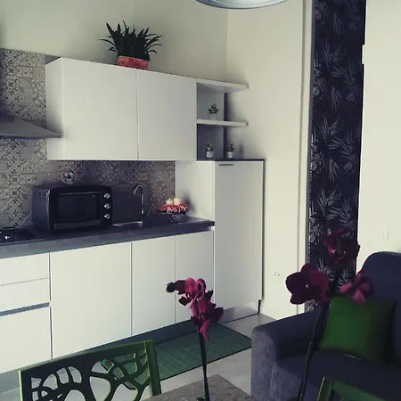 Apartment Casetta L'albero Della Monopoli